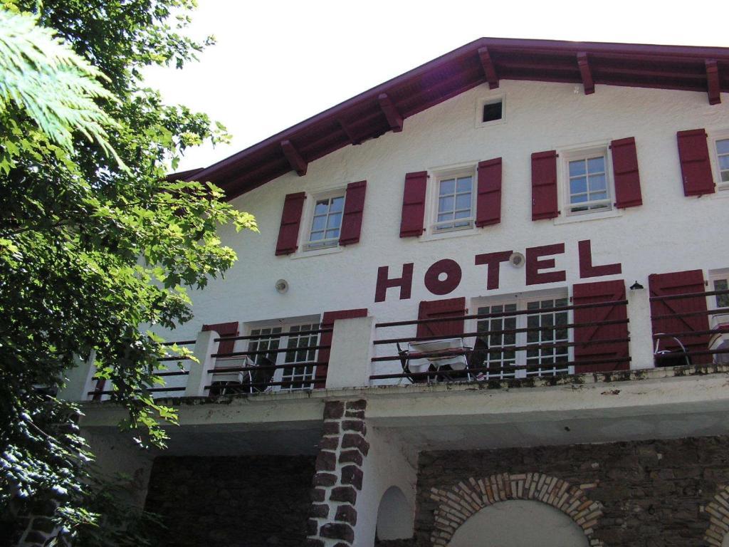 Hotel Le Clementenia Arnéguy Exterior foto